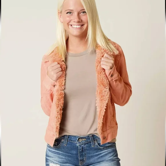 White Crow size small pink corduroy faux fur lined trucker jacket warm soft - Picture 2 of 11